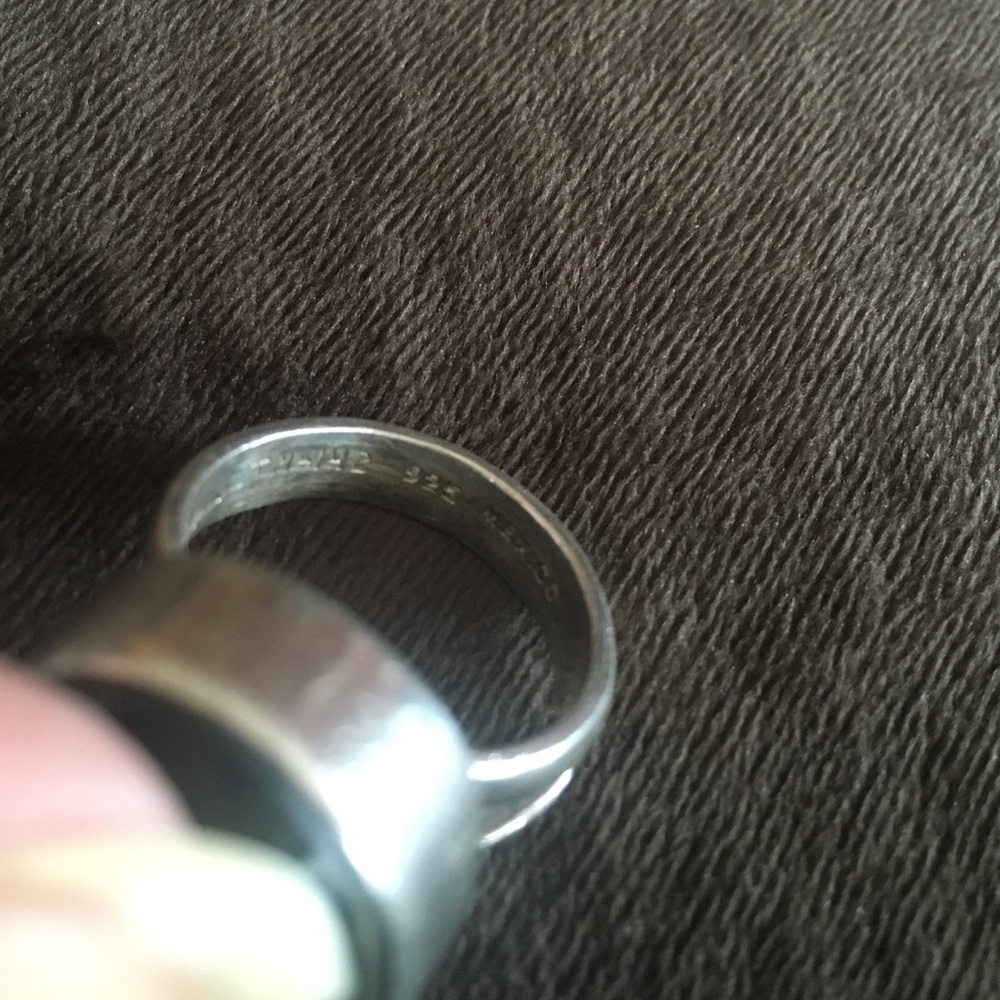 Vintage Silver and Onyx ring - Picture 4 of 4